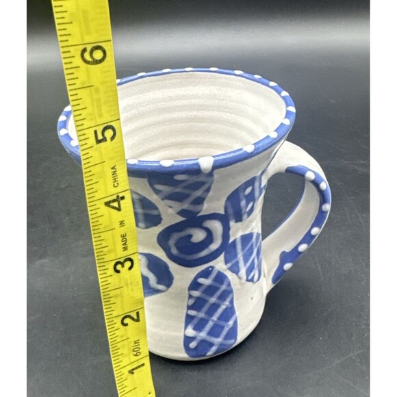 Art Studio Pottery BLUE & WHITE Glazed Butterfly/Firefly Mug Signed 12oz - Picture 8 of 9